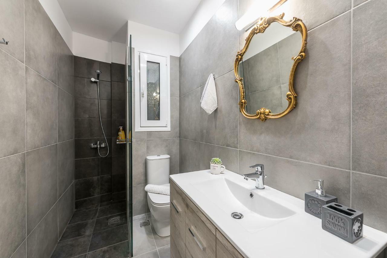 Elegant Living At The Heart Of Athens Atenas Exterior foto